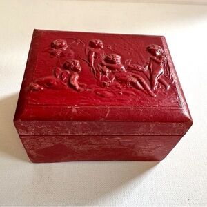 Vtg Reuge Sainte Croix Swiss Red Leather Cherub Angel Embossed Music Box Wood